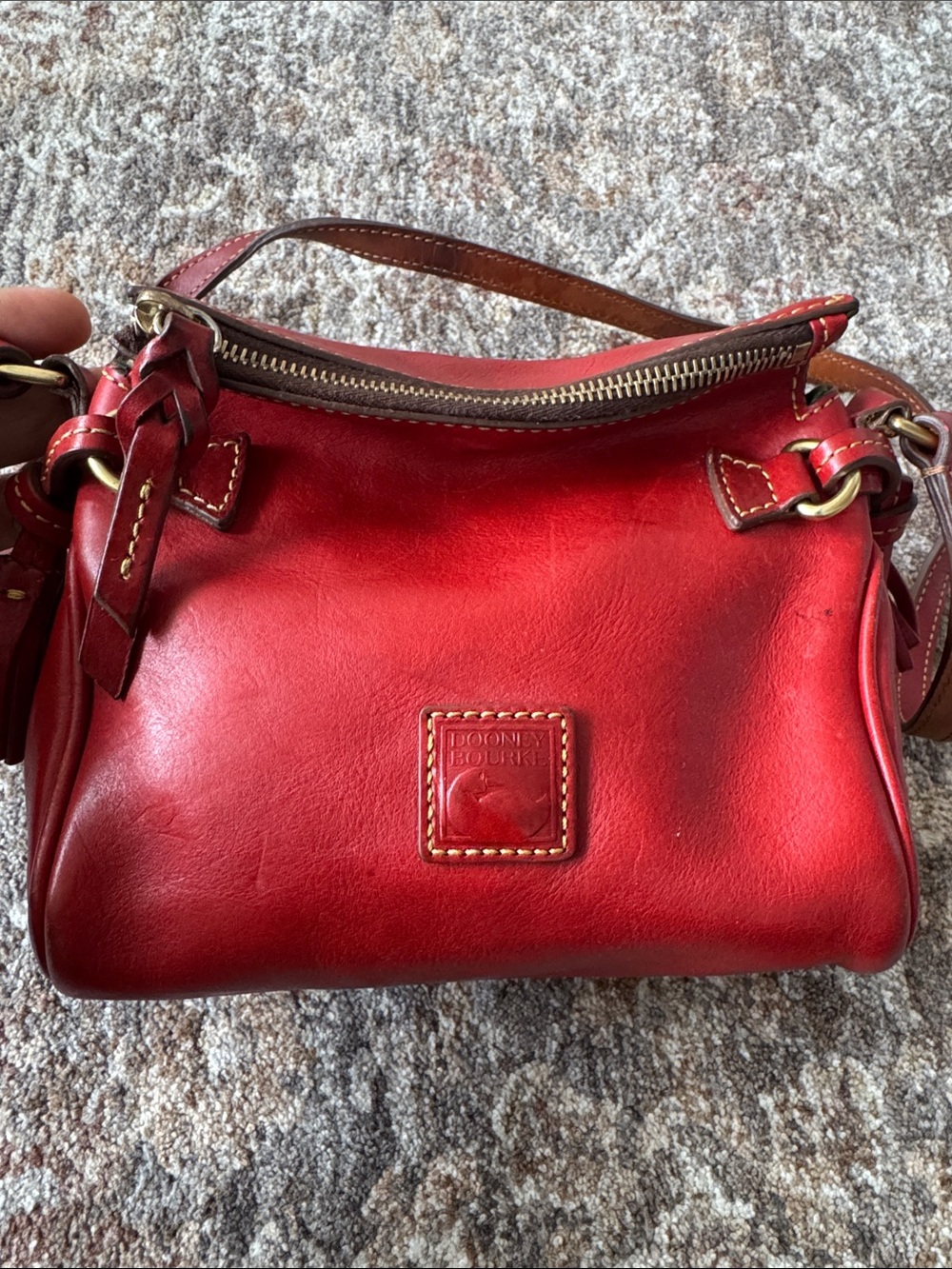 Dooney & Bourke Red Leather Crossbody Bag Florentine leather - Picture 2 of 16